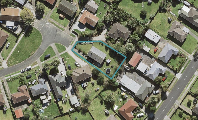 13 Electra Place, Mangere, Auckland - Carousel 1