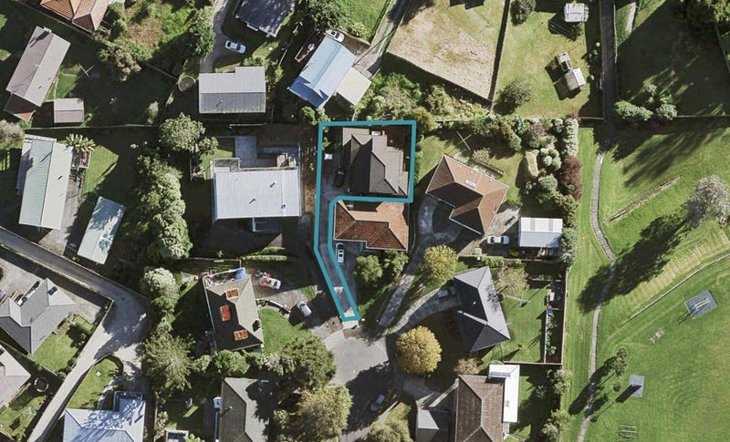 19A Hibiscus Place, Hillsborough, Auckland - Carousel 1