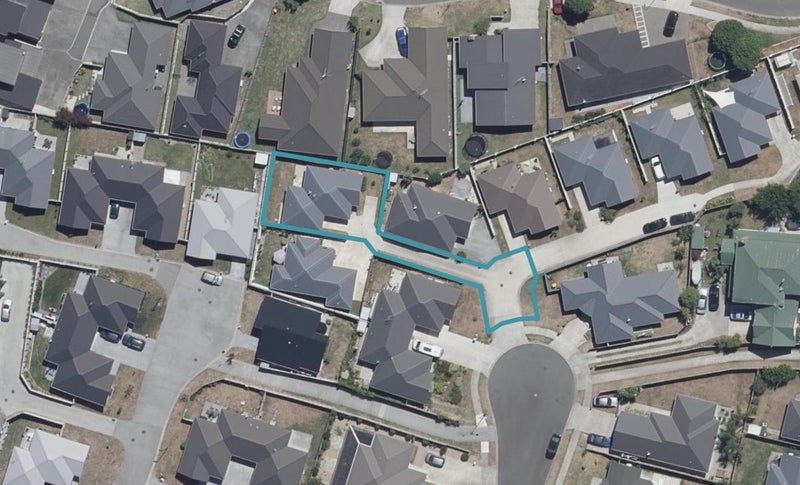 21 Landmark Court, Huntington, Hamilton - Carousel 1
