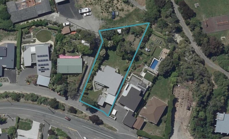 53 St Andrews Hill Road, Mount Pleasant, Christchurch - Carousel 1