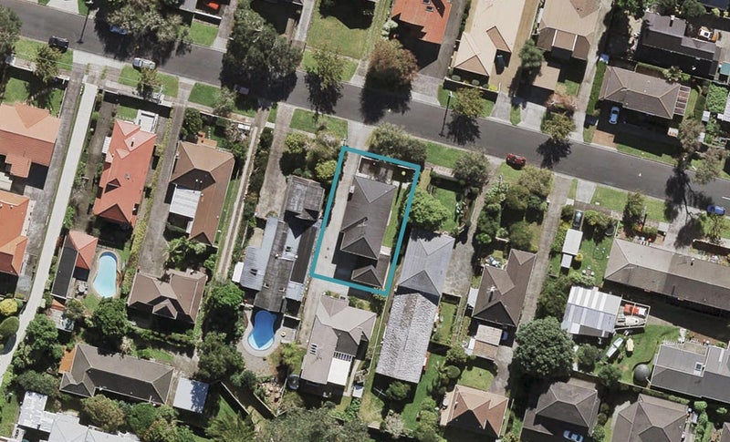 6 Rewi Road, Royal Oak, Auckland - Carousel 1