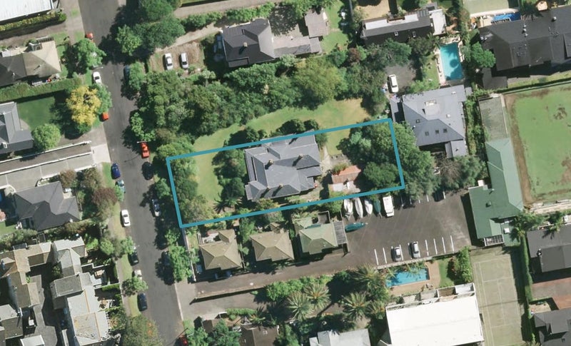 13 Hamilton Road, Herne Bay, Auckland - Carousel 1