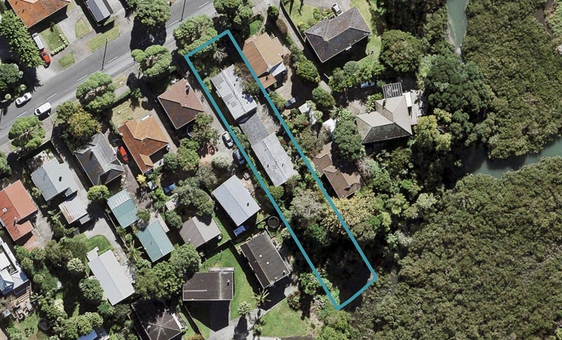 214 Meola Road, Point Chevalier, Auckland - Carousel 1