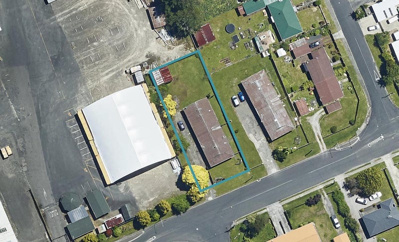 20 Russell Road, Fairy Springs, Rotorua - Carousel 1