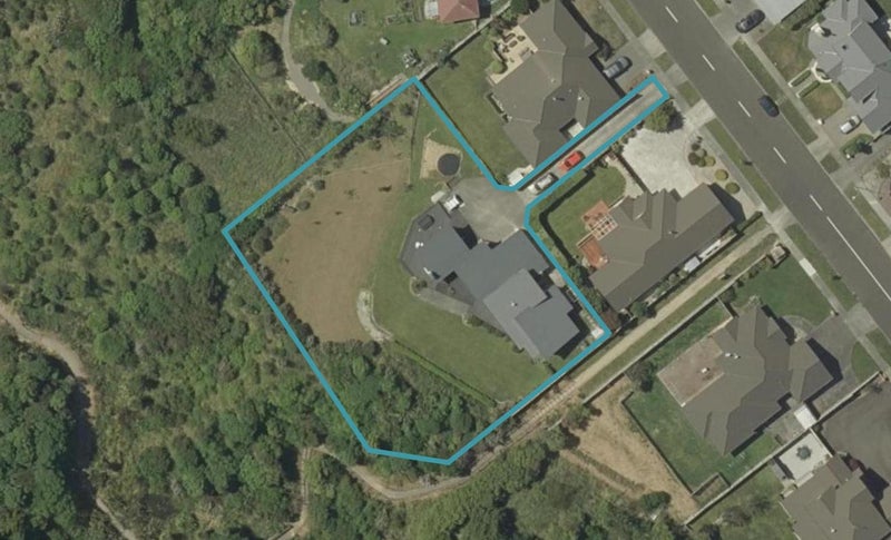 67 Cashmere Drive, Fitzherbert, Palmerston North - Carousel 1
