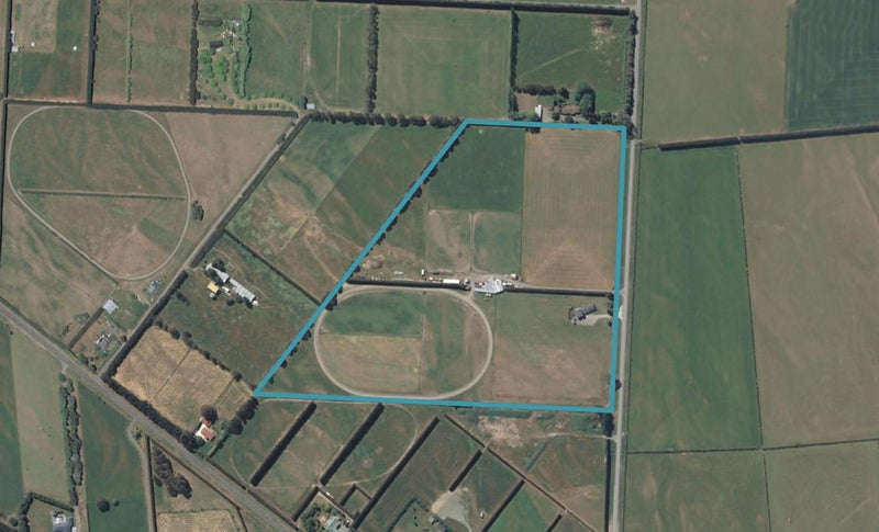 61 Pearces Road, Christchurch - Carousel 1