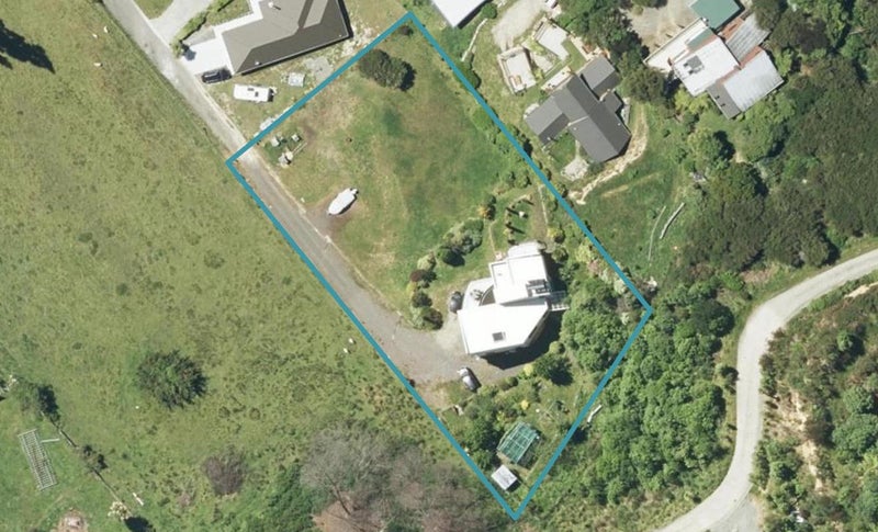 312A Waikawa Road, Waikawa, Picton - Carousel 1