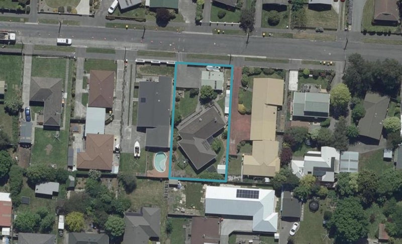 18 Momorangi Crescent, Redwood, Christchurch - Carousel 1