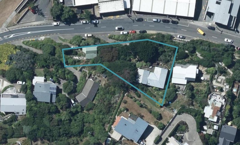 2 Paremata Crescent, Paremata, Porirua - Carousel 1
