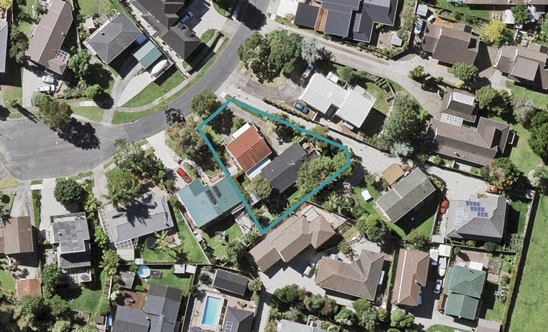 2/14 Lilian Place, Farm Cove, Auckland - Carousel 1
