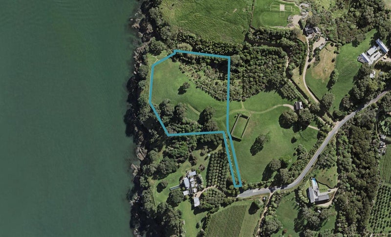 189 Nick Johnstone Drive, Waiheke Island, Waiheke Island - Carousel 1