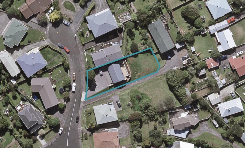 4 Hillcrest Street, Glen Avon, New Plymouth - Carousel 1