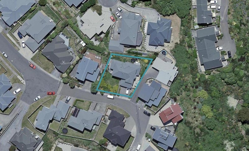 61 Erlestoke Crescent, Churton Park, Wellington - Carousel 1