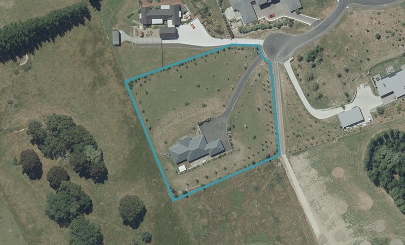 4 Gracemount Place, Kinmont Park, Mosgiel - Carousel 1