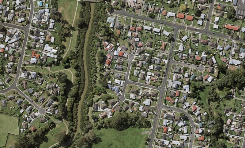 22 Bolton Place, Otara, Auckland - Carousel 1
