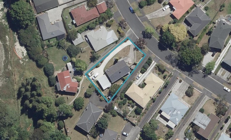 62 Flynn Road, Hillcrest, Hamilton - Carousel 1