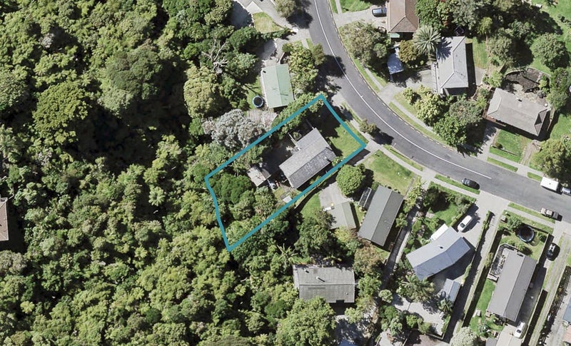 24 Robbies Road, Shelly Park, Auckland - Carousel 1