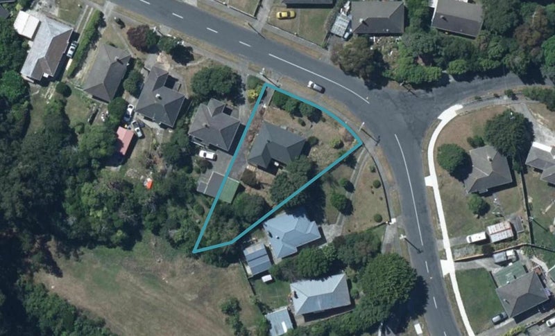 18 Gear Terrace, Ranui, Porirua - Carousel 1