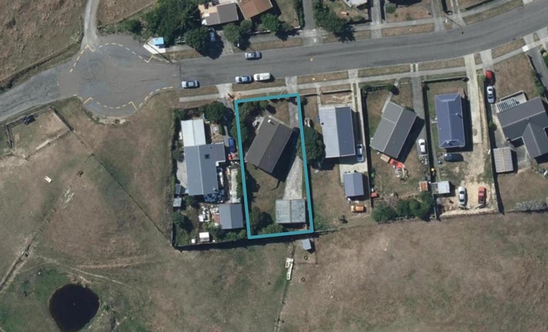 129 Pikarere Street, Titahi Bay, Porirua - Carousel 1