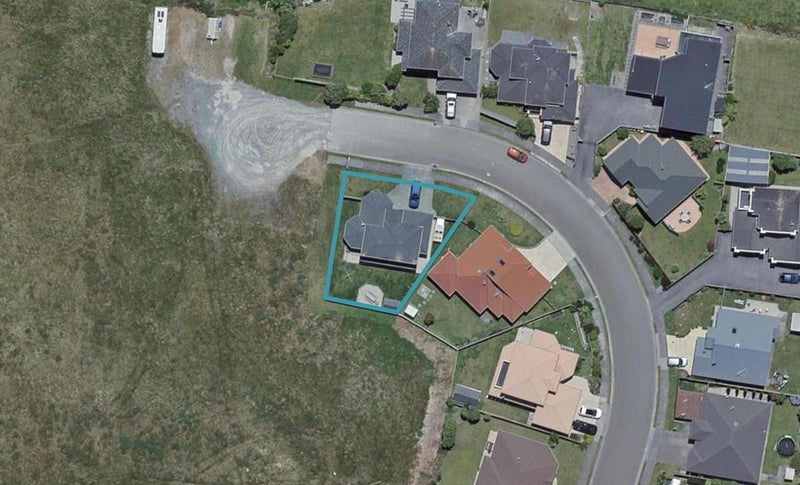 9 Silver Pine Avenue, Woodridge, Wellington - Carousel 1