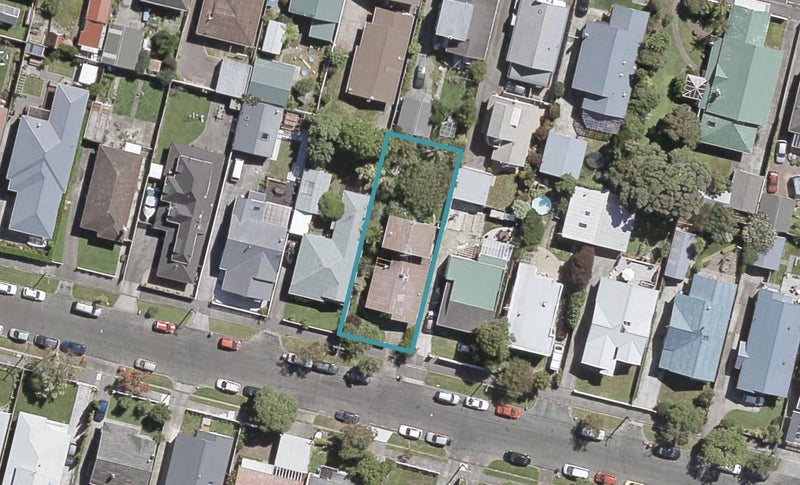 49 Cudby Street, Woburn, Lower Hutt - Carousel 1