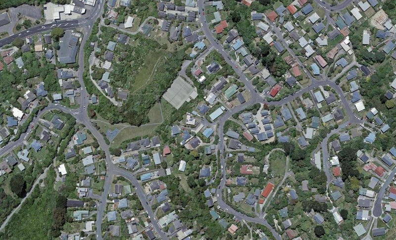 46 Black Rock Road, Newlands, Wellington - Carousel 1