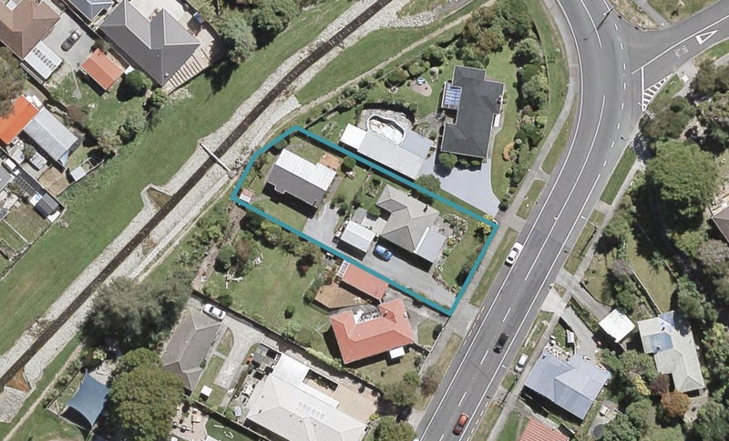 1/68 Stokes Valley Road, Stokes Valley, Lower Hutt - Carousel 1
