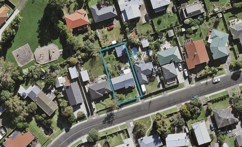 42 Sylvia Road, Hillcrest, Auckland - Carousel 1