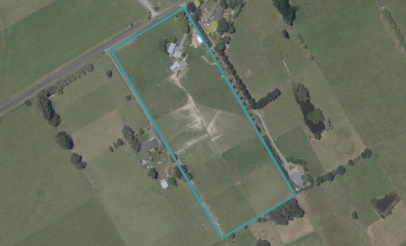 81 Grove Road, Palmerston North - Carousel 1