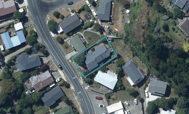 9 Tweed Road, Papakowhai, Porirua - Carousel 1