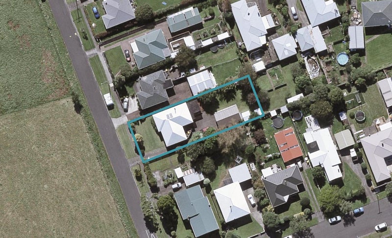 51 Davies Road, Hurdon, New Plymouth - Carousel 1