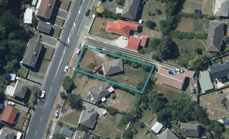 74 Dimock Street, Titahi Bay, Porirua - Carousel 1