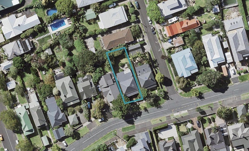 75 Albert Road, Devonport, Auckland - Carousel 1
