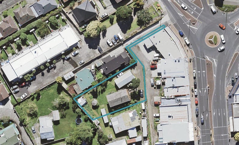 240C Great North Road, Henderson, Auckland - Carousel 1