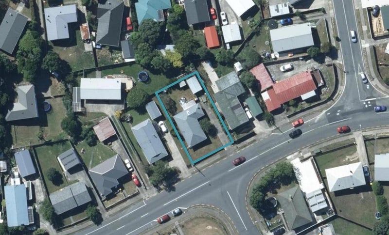 404 Warspite Avenue, Ascot Park, Porirua - Carousel 1