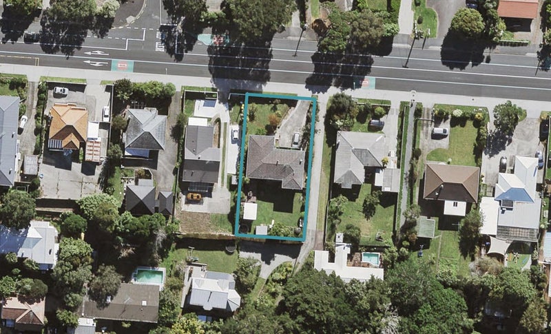 220 Onewa Road, Birkenhead, Auckland - Carousel 1