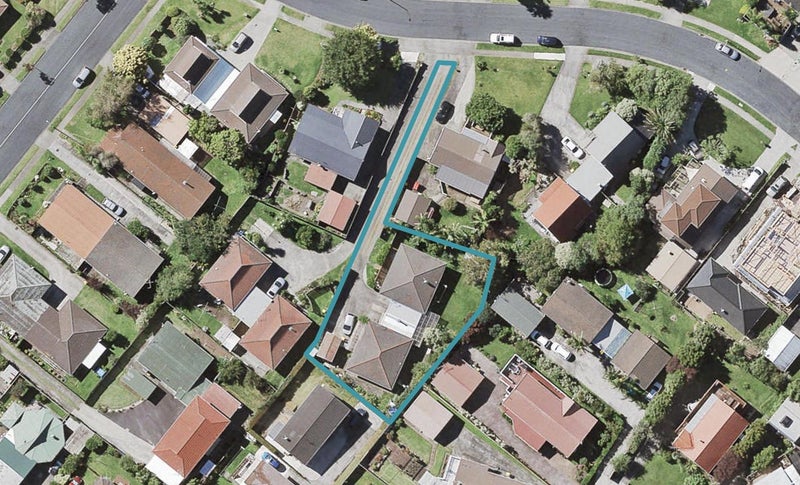 2/7 Cairngorm Place, Highland Park, Auckland - Carousel 1