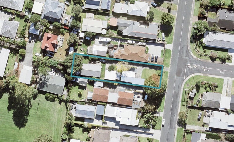 64A Ladies Mile, Manly, Whangaparaoa - Carousel 1