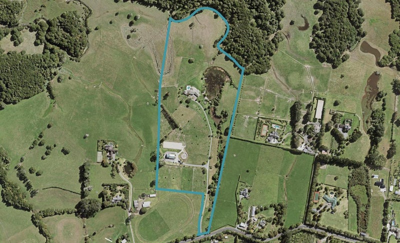 348 Matua Road, Kumeū - Carousel 1