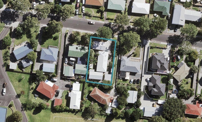 36 Pinedale Place, Henderson, Auckland - Carousel 1