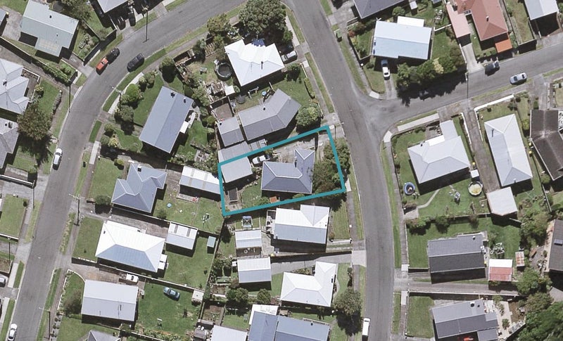 47 Rosendale Avenue, Spotswood, New Plymouth - Carousel 1