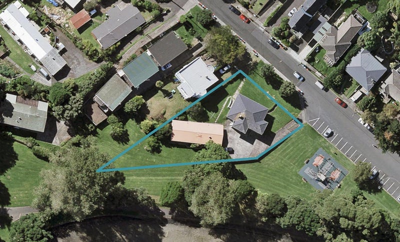22B Cleary Road, Panmure, Auckland - Carousel 1