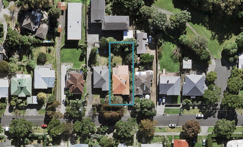 19 Malvern Road, Morningside, Auckland - Carousel 1