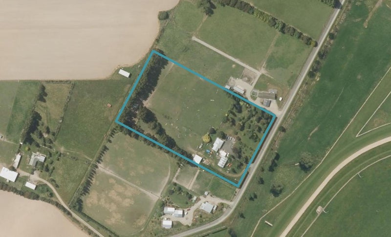 30 Raceway Lane, Charlton, Gore - Carousel 1