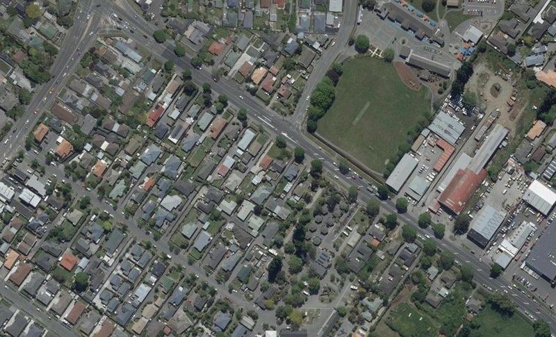 1/537 Cranford Street, Redwood, Christchurch - Carousel 1