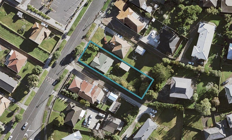 20 Valonia Street, New Windsor, Auckland - Carousel 1