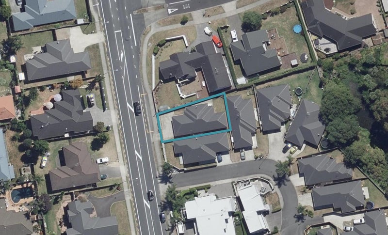 404 Hukanui Road, Rototuna, Hamilton - Carousel 1