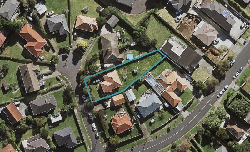 1 Titahi Street, One Tree Hill, Auckland - Carousel 1