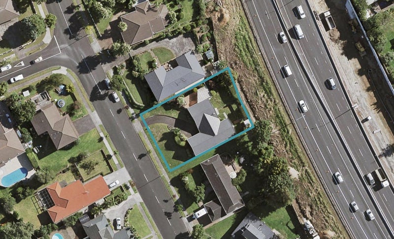 29 Brylee Drive, Conifer Grove, Takanini - Carousel 1