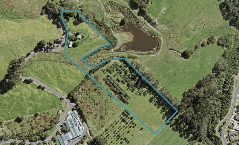 19 Babich Road, Henderson Valley, Auckland - Carousel 1